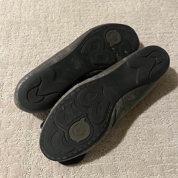 Born leather Gray flats with Bow Detail women’s size 9 - Picture 3 of 5